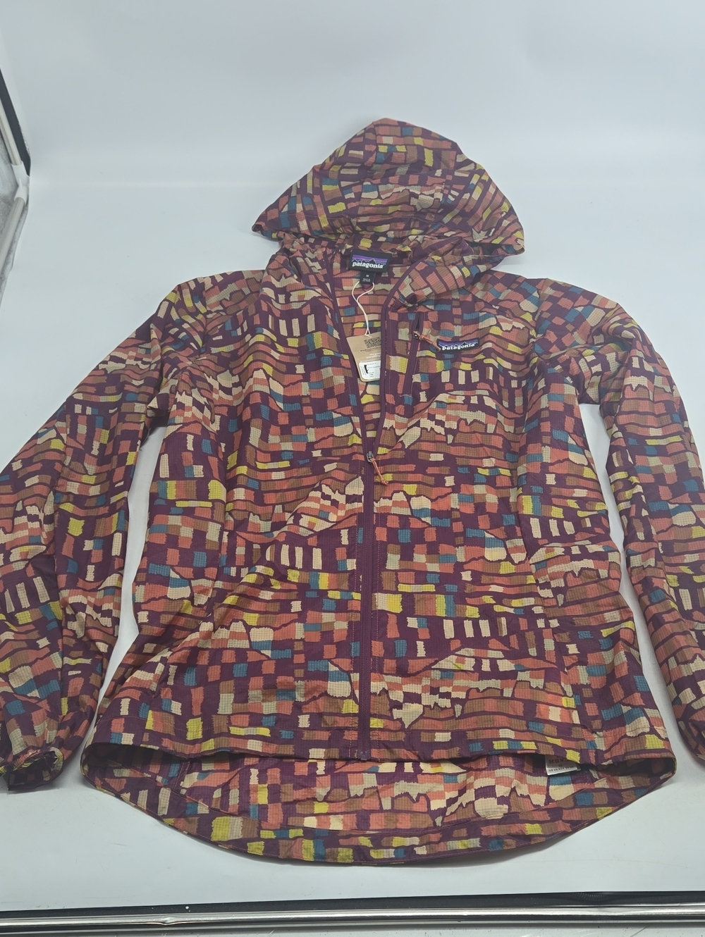 NEW Patagonia Houdini Multi-Pattern Hooded Lightweight Jacket M - Picture 7 of 11